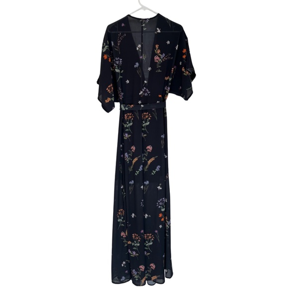 Showpo Erenza Maxi Wrap Dress Extended Sleeve Black Flower Field SZ 14 XL - Picture 4 of 4